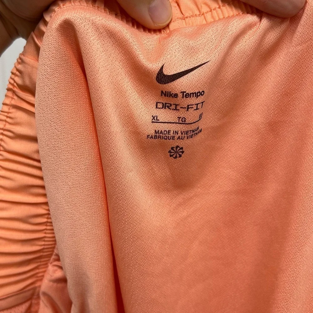 NWT Nike Tempo Dri-FIT Mid-Rise Running Shorts, Orange Trance – Size XL